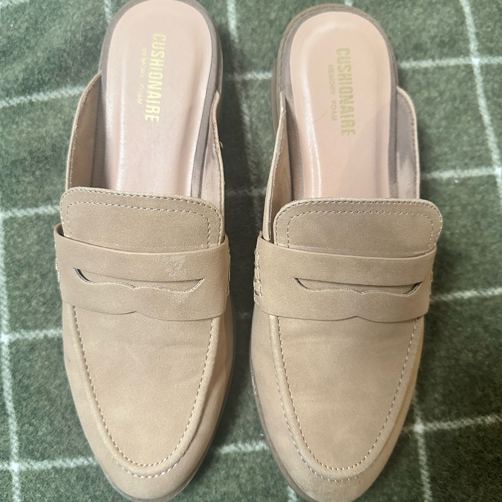 CUSHIONAIRE Women's Prescott Slip On Mule +Memory Foam Size 10